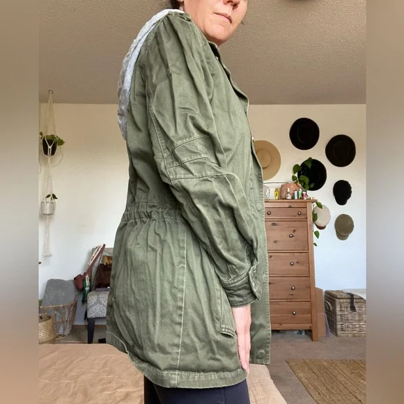 Spring Jacket - Picture 4 of 5